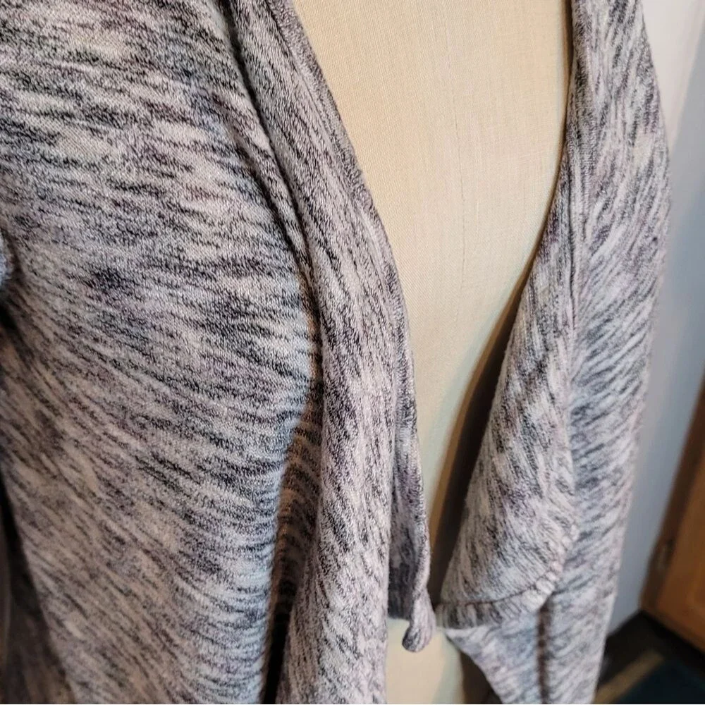 Knox Rose Gray Long Sleeve Open Cardigan Size Small